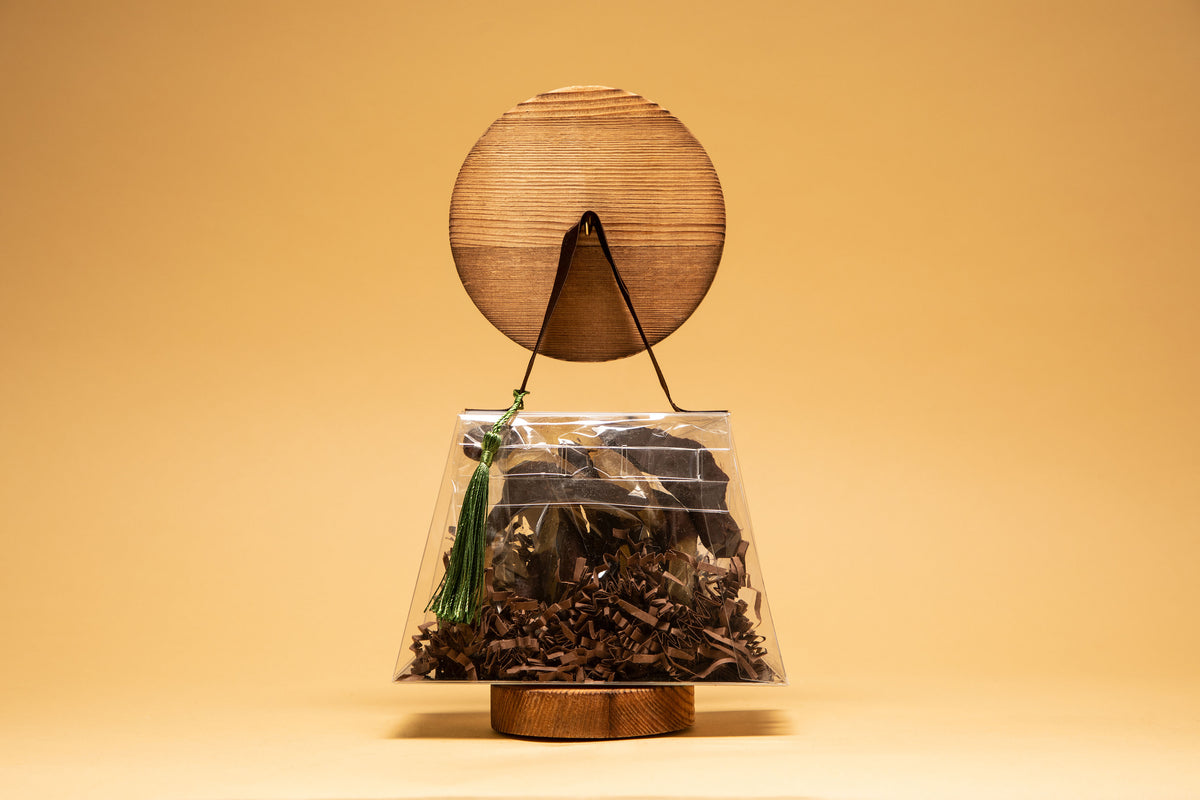 BARK PURSE-ALMOND, FENNEL & CITRUS