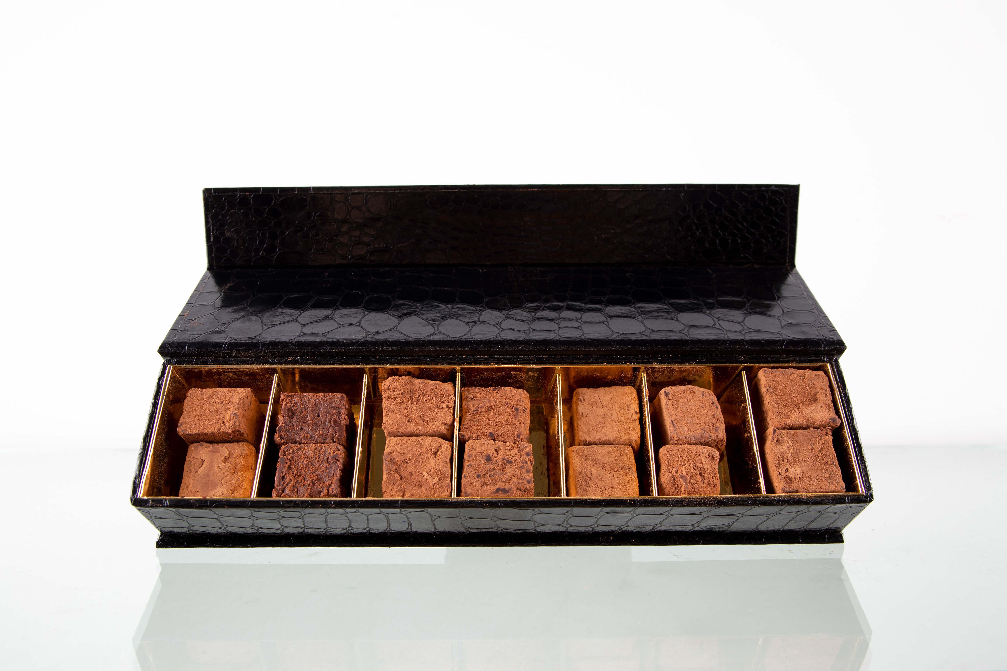 チョコクロ PAVE Chocolate Box- 14 Piece Croc Embossed Box-LIMITED EDITION – CACAO